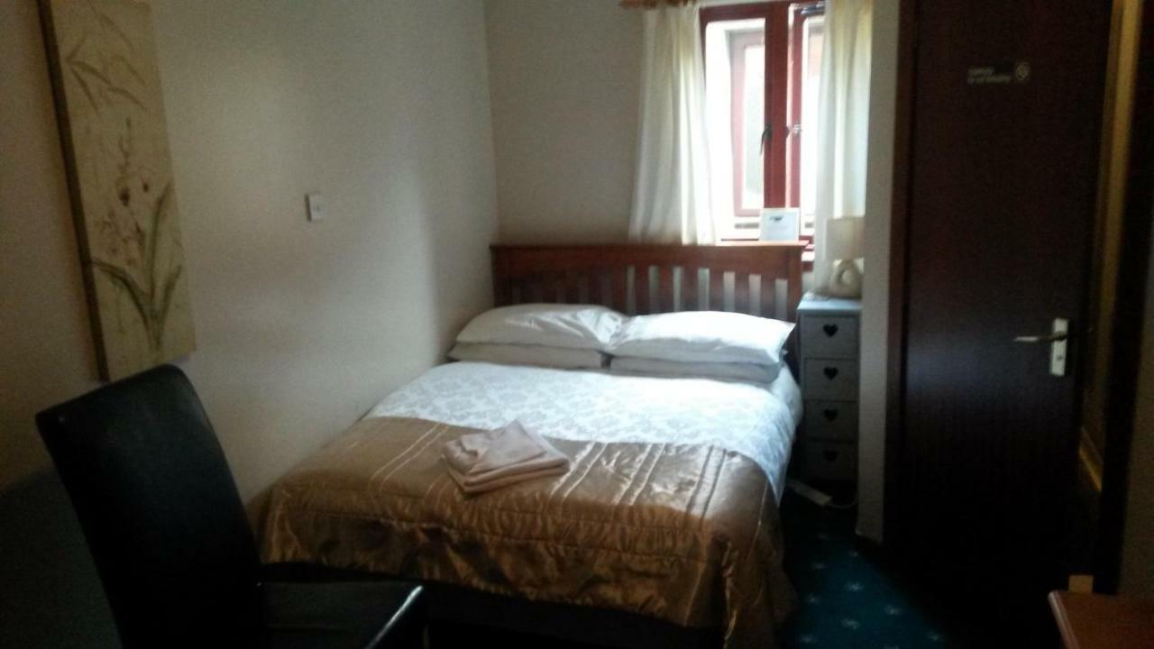 Beeches Guest House Dyce Exterior photo